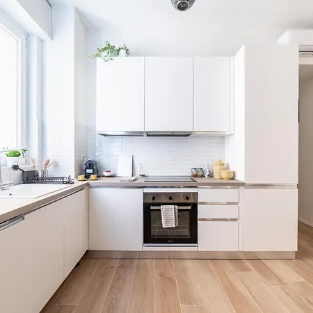 New! Galleria White X2 Apartment Parma